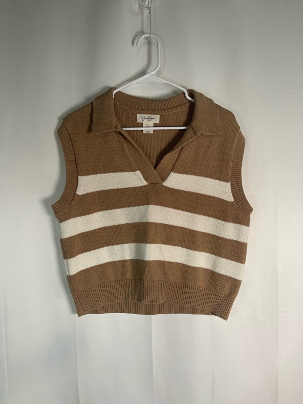 Jessica Simpson Tan & White Striped V-Neck Sweater Vest